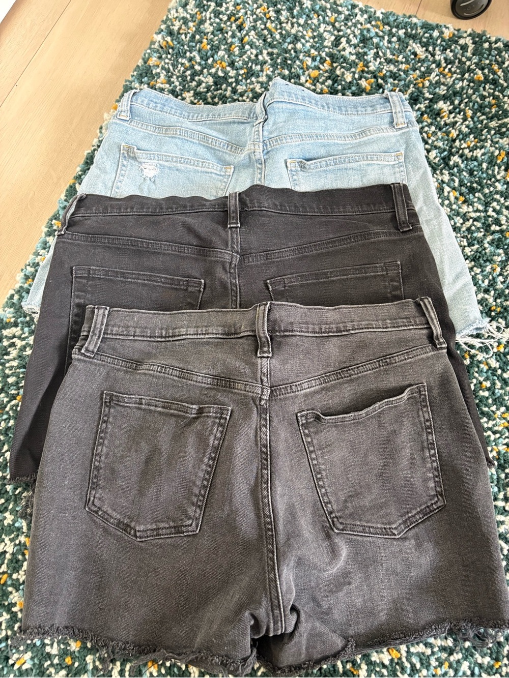 Lot of 3 Gap Shorts size 12/31 4 inch inseam. Excellent used condition